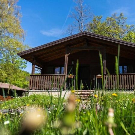 Villaggio Anemone - Chalet Anemone Capanne di Sillano エクステリア 写真