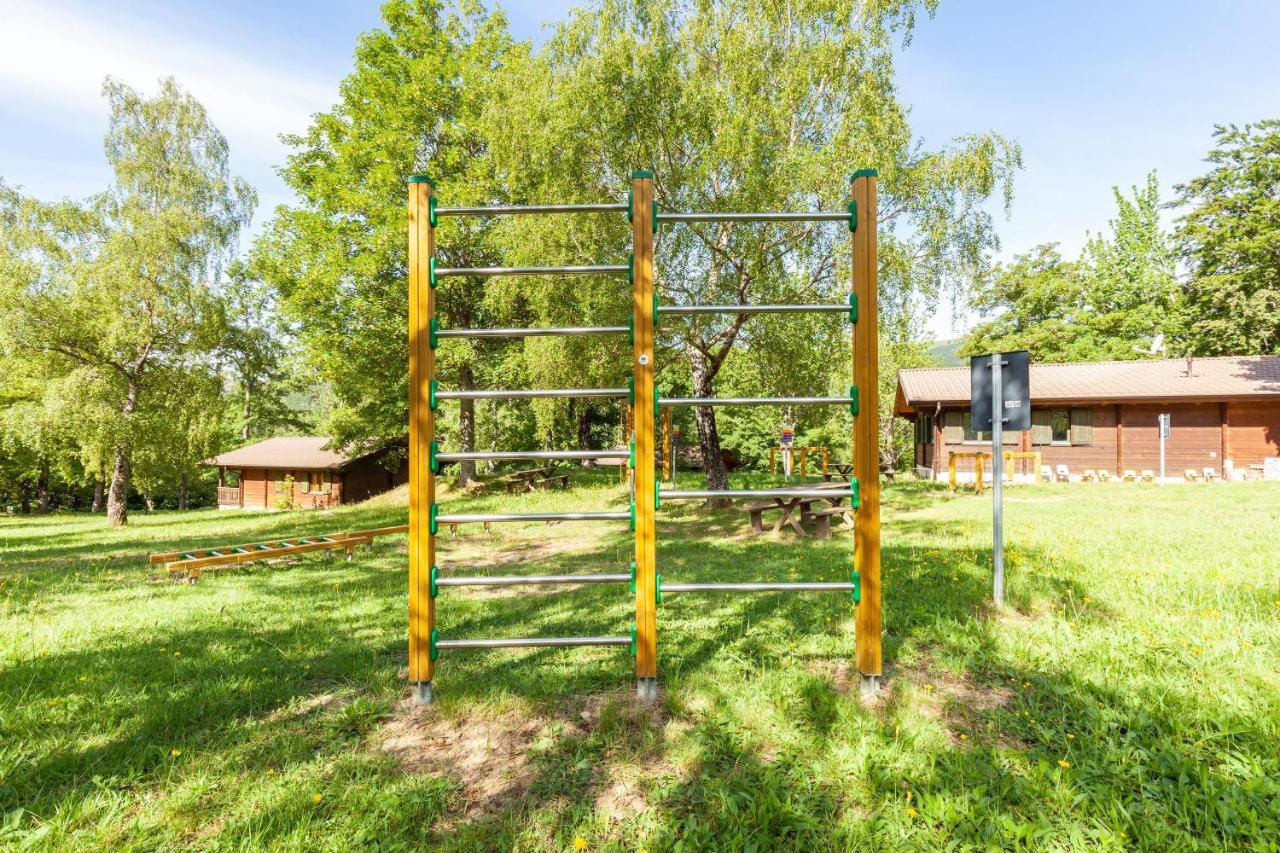 Villaggio Anemone - Chalet Anemone Capanne di Sillano エクステリア 写真