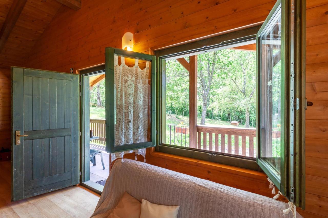 Villaggio Anemone - Chalet Anemone Capanne di Sillano エクステリア 写真