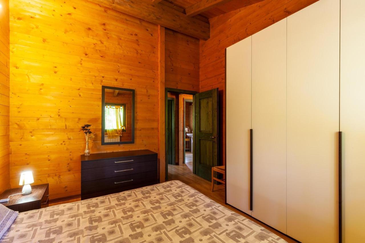 Villaggio Anemone - Chalet Anemone Capanne di Sillano エクステリア 写真